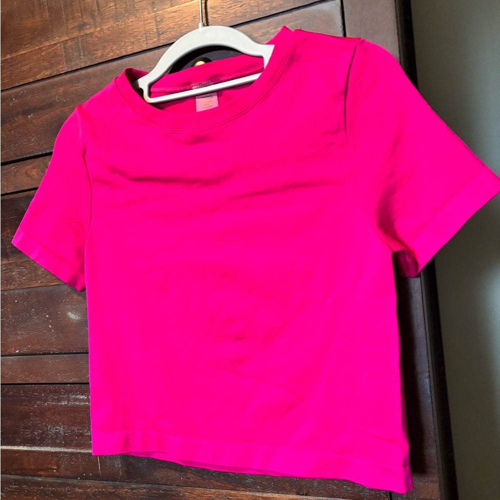 Love Poem Round Neck Cropped Short Sleeve Stretchy Top M/L tight fit Hot Pink